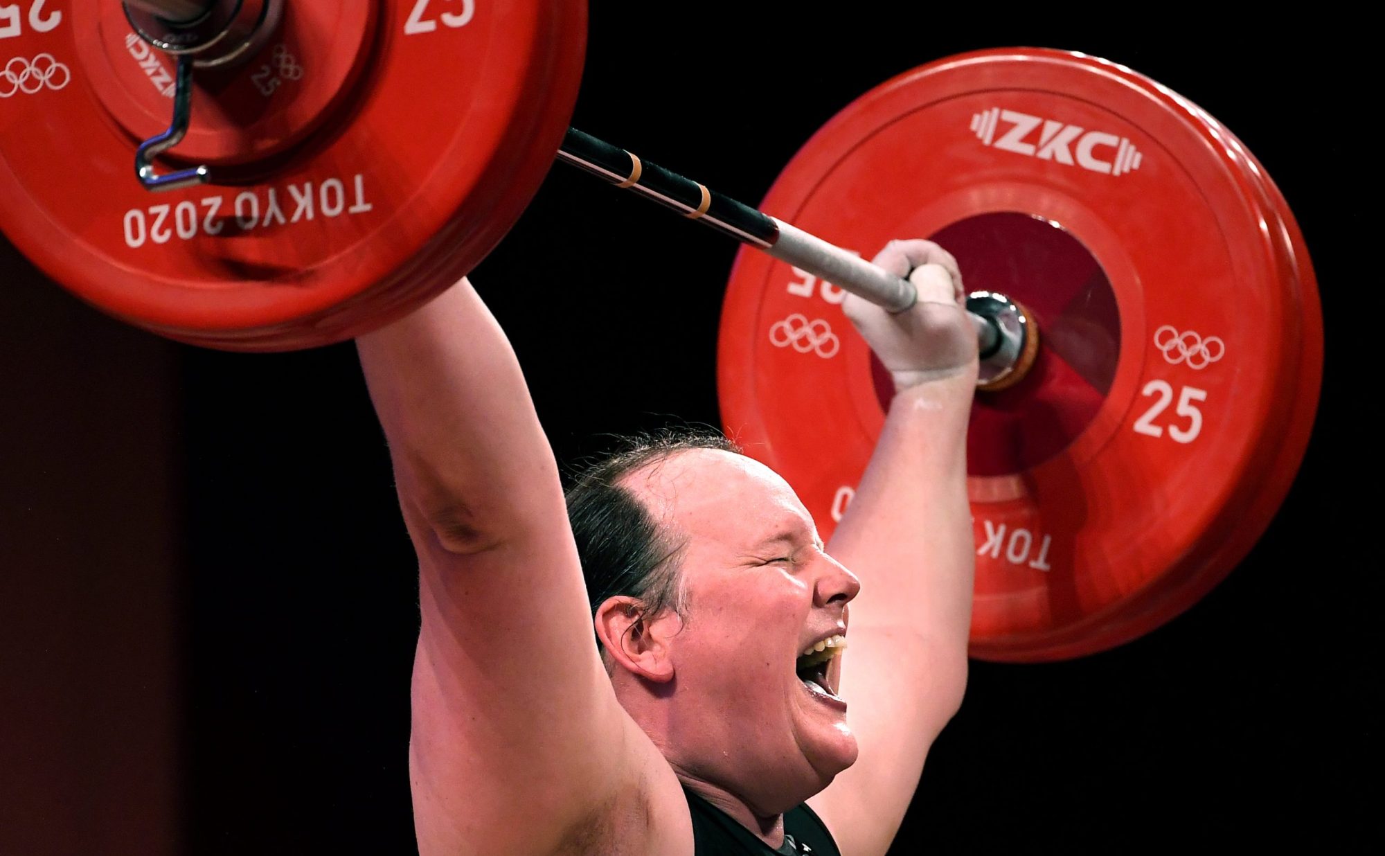 New Zealand's Laurel Hubbard, the first transgender Olympian, can't make the lift on his final try in the women's 87kg weightlifting final at the 2020 Tokyo Olympics. Wally Skalij /Los Angeles Times via Getty Images