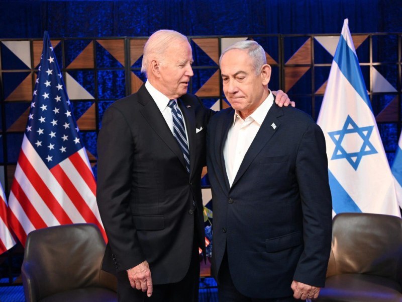 US President Joe Biden (L) and Prime Minister Benjamin Netanyahu (R) meet in Tel Aviv, Israel, on October 18, 2023.