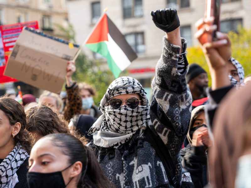 Students participate in a protest in support of Palestine and for free speech outside of the Columbia University campus on November 15, 2023 in New York City. Photo by Spencer Platt/Getty Images